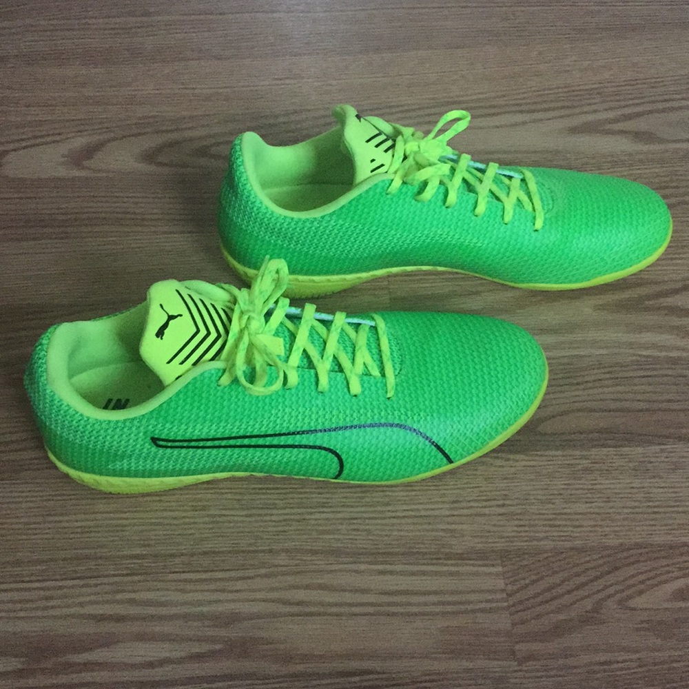 Puma Sneakers